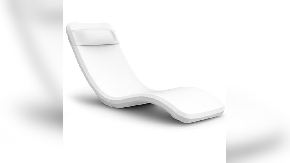 Best Outdoor Pool Loungers for Relaxation