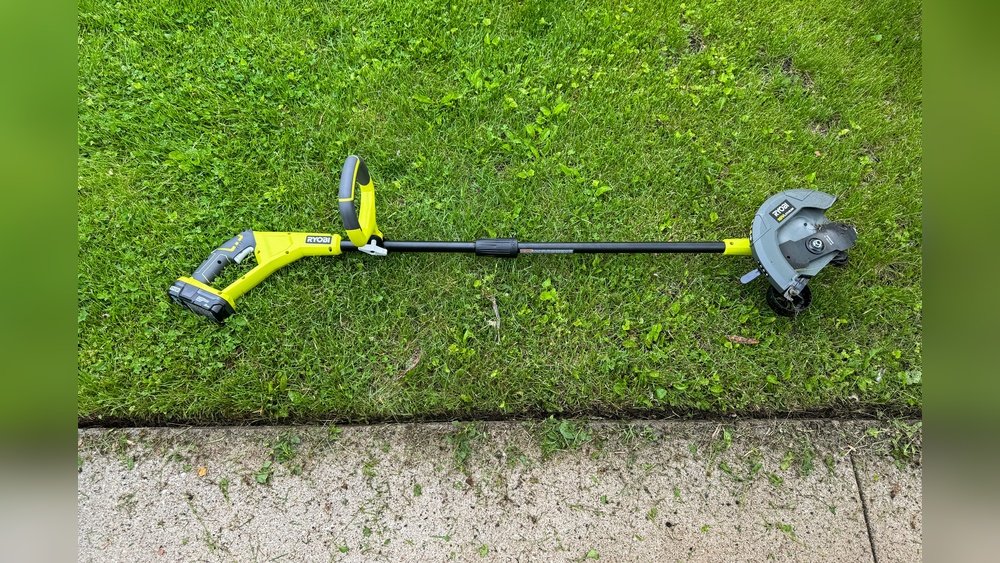 How to Pick the Best Cordless Edger for Your Lawn
