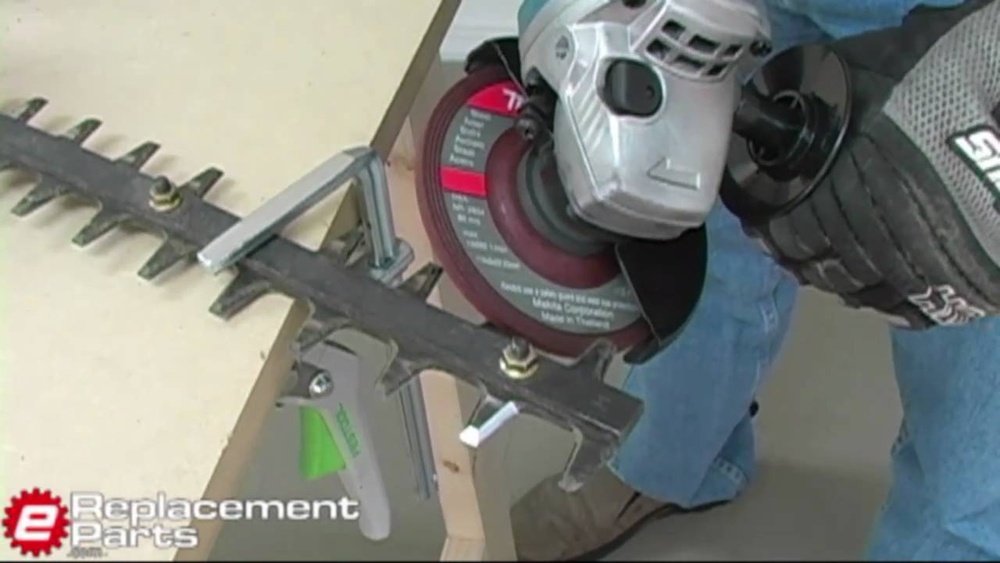 How to Sharpen a String Trimmer Blade