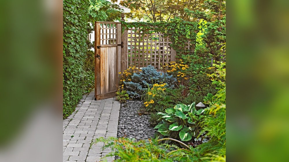 How to Build a Fence for Garden Privacy