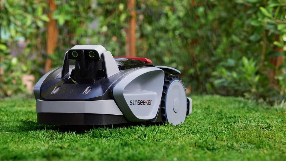 How to Choose a Lawn Mower for Small Gardens