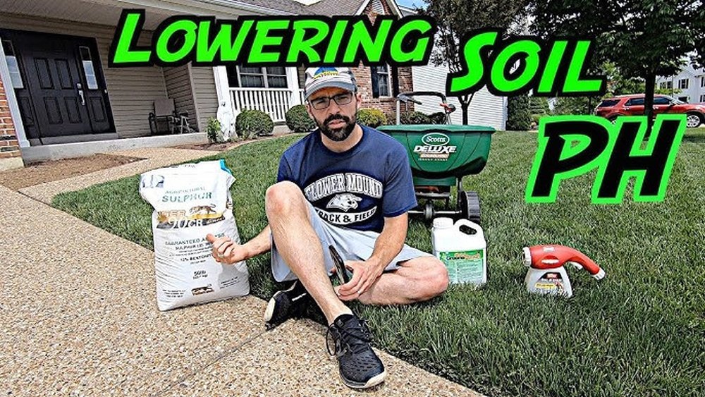 How to Apply Sulfur to Lawn to Lower Ph