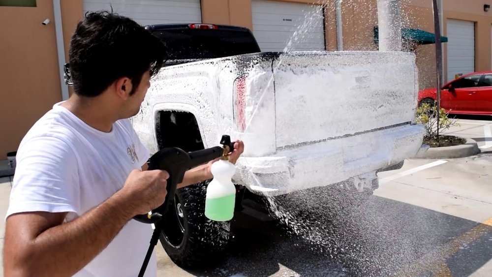 How to Use Foam Cannon With Pressure Washer